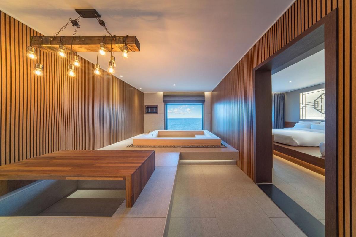 Yeonhwamun Hotel Yeongdeok Exterior photo